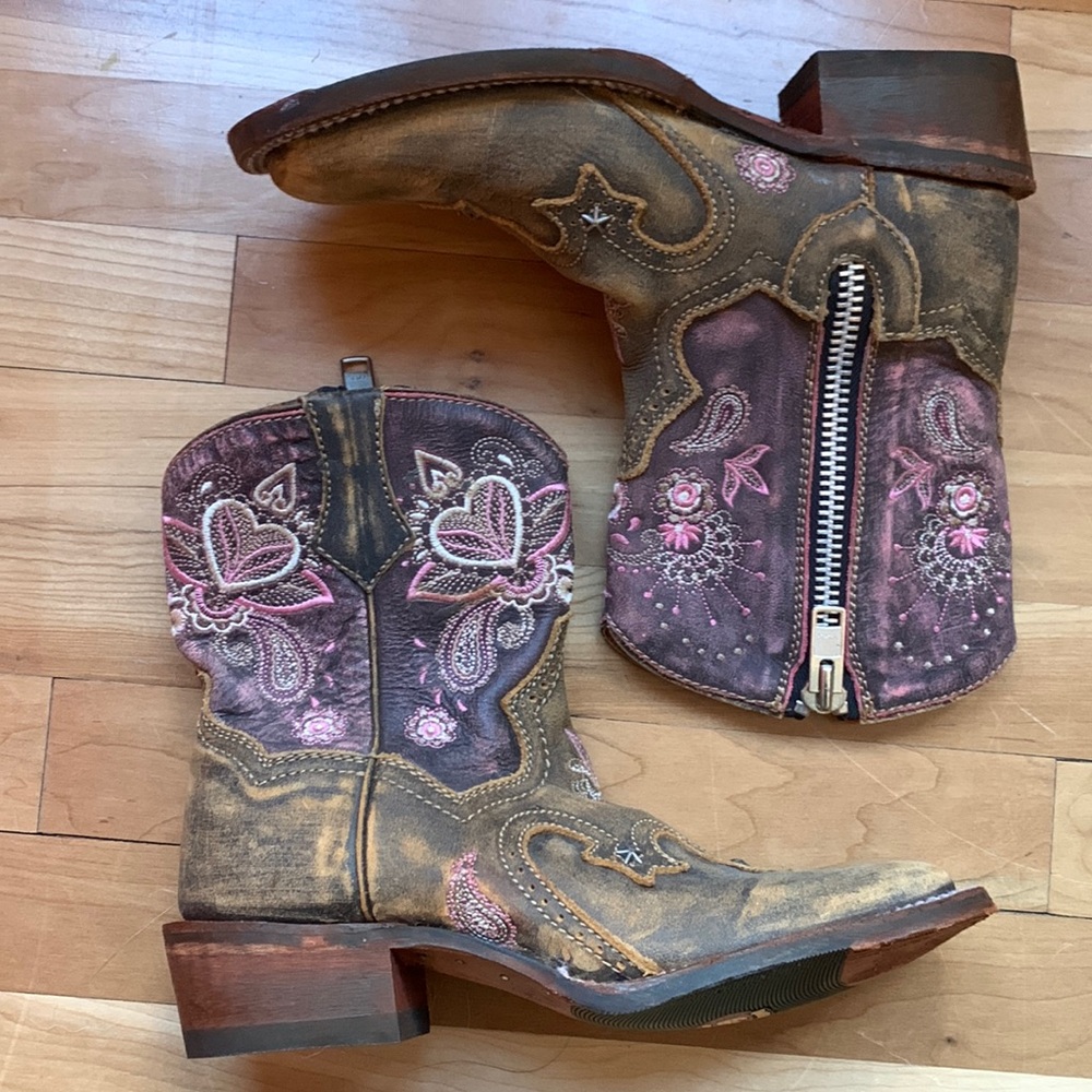 Dan post floral embroidered boots